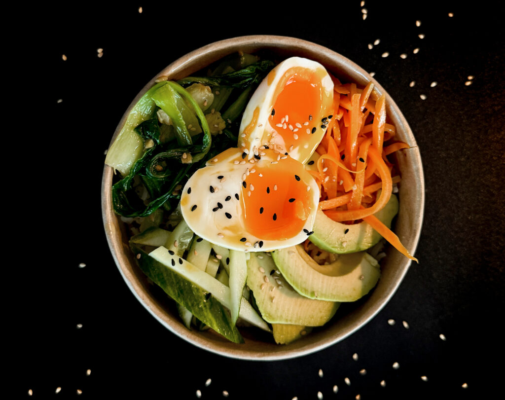 asiatische Bowl bei nomadic food